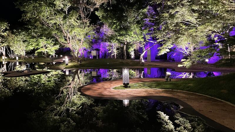 夜の幻想的な雰囲気も見もの！